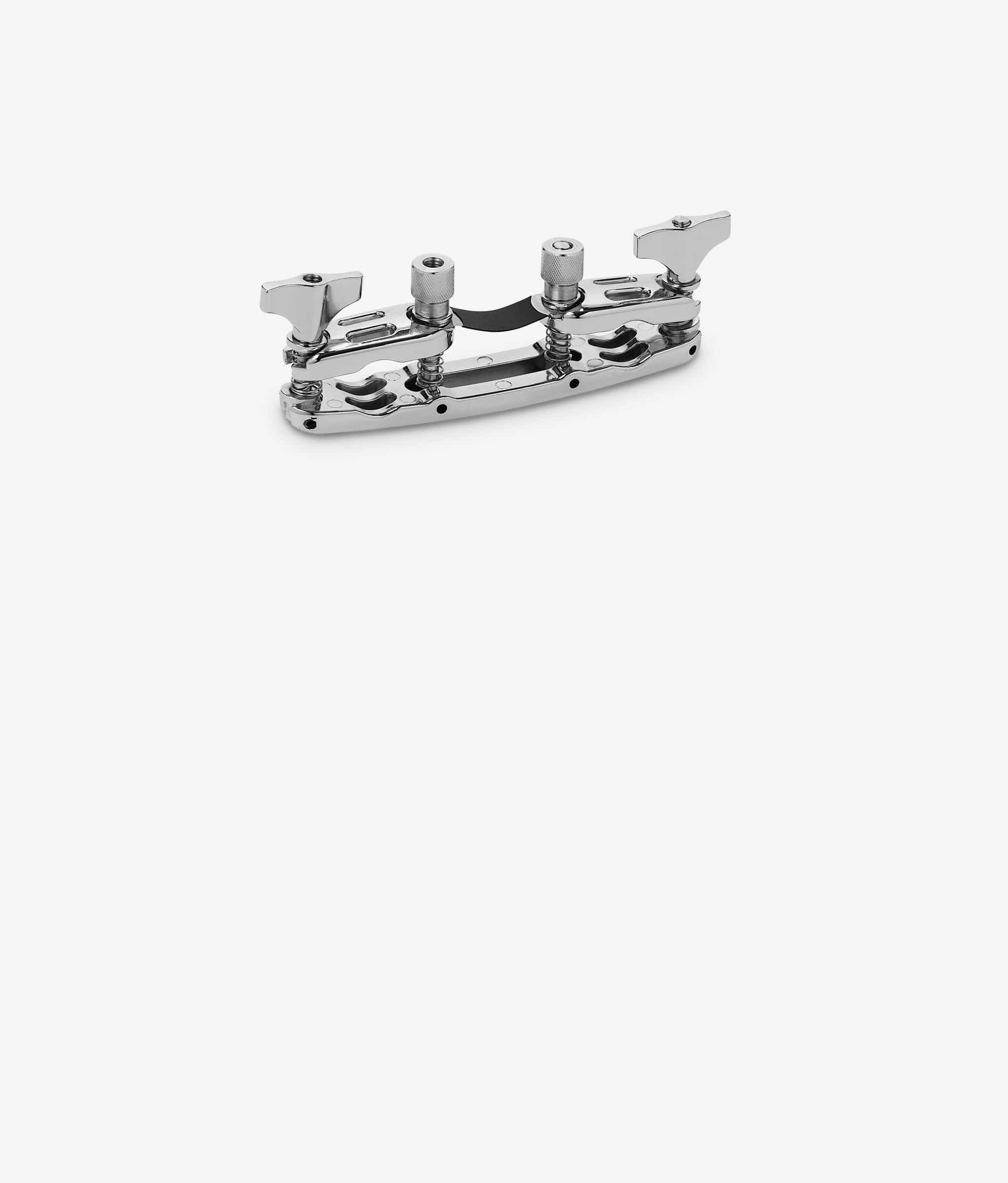 Silver 3x1x3 Inch 20 Gram Mild Steel Nail Clamp For Industrial Usage at  Best Price in Vasai | R. S. Enterprises